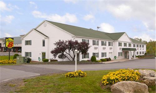 Super 8 By Wyndham Webster/Rochester Exterior photo